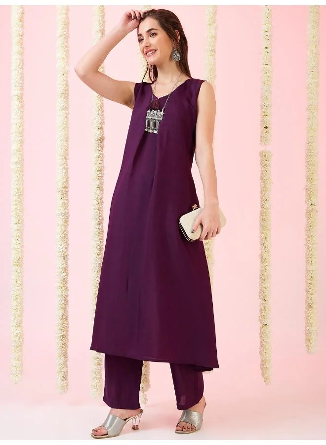 globus Globus Women V-Neck Tassel Detail A-Line Kurta & Straight Pants Fusion Sets